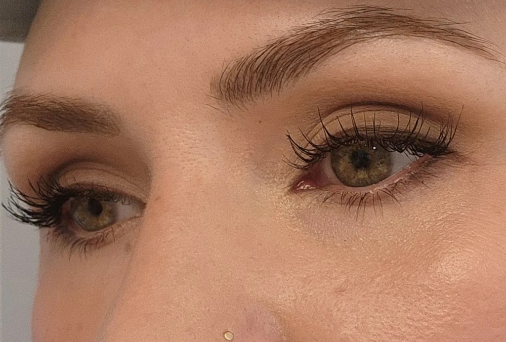 Jones Road – The Eyeshadow Stick&nbsp;(review)